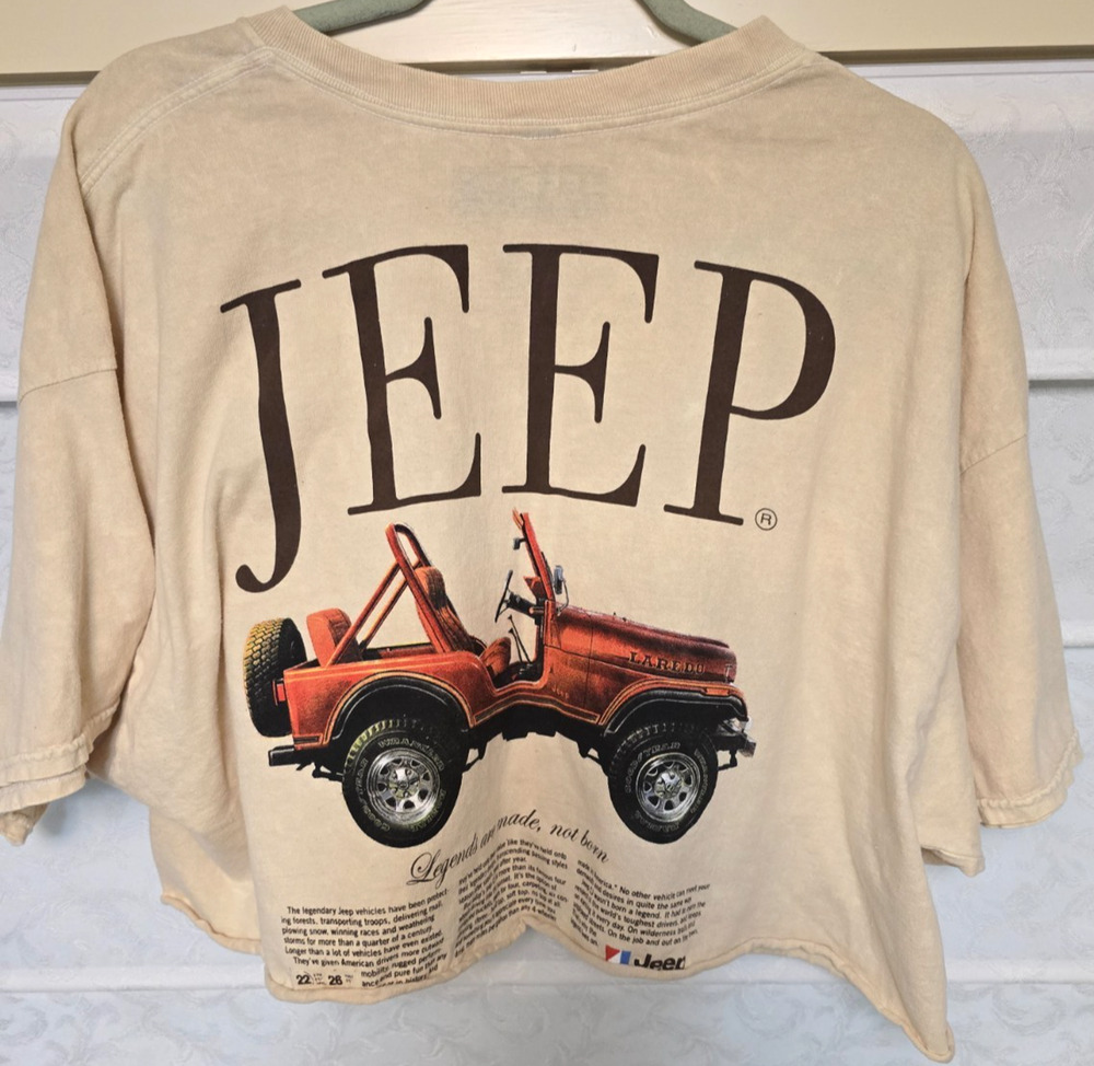 Jeep Spirit 1941 Womens 3X Cropped Laredo Wrangler Graphic Tee Beige NWOT NEW